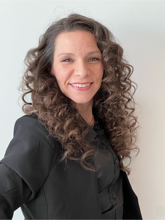Meet the Posher Other - Meet your Posher, Ginny